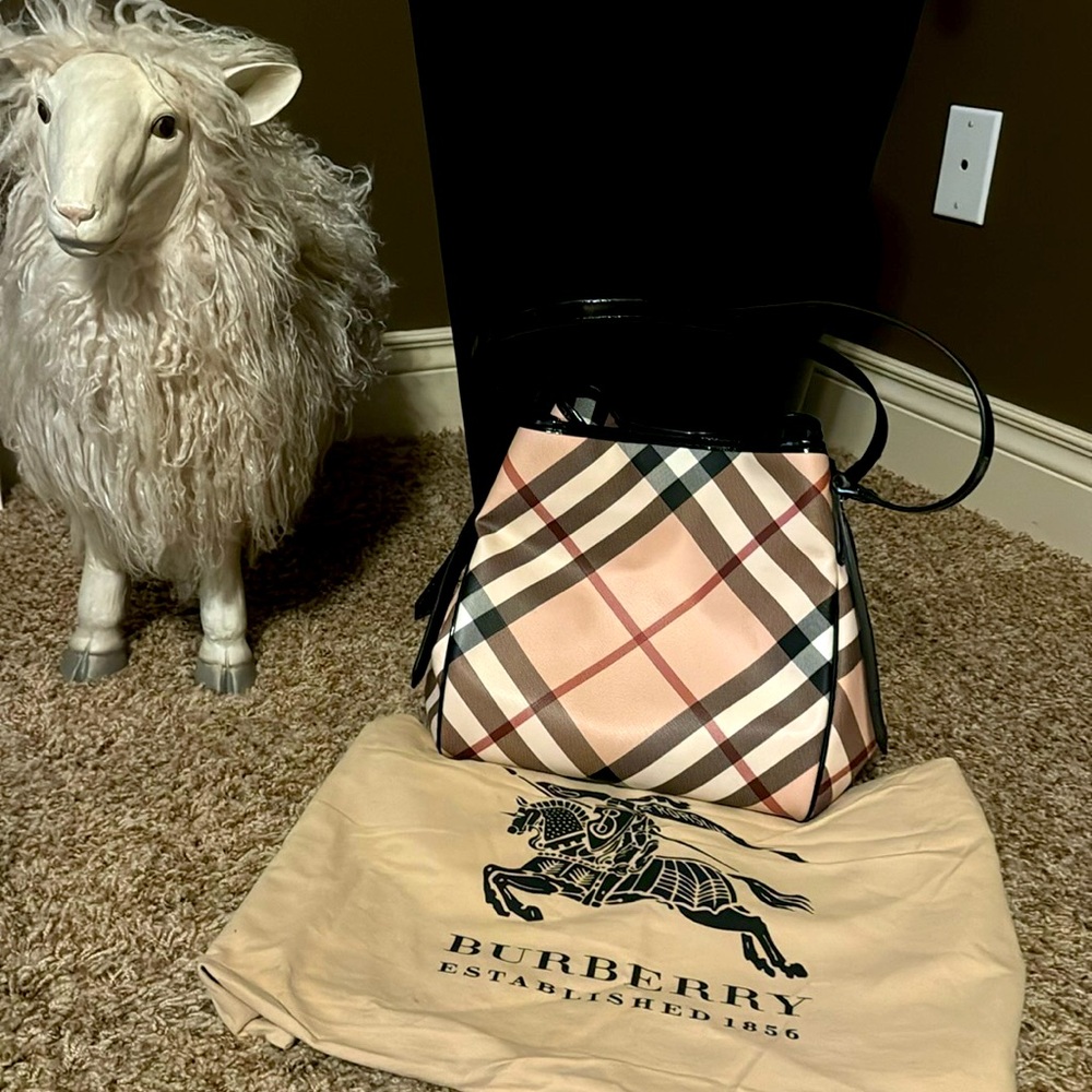 Burberry Nova Check Shoulder Bag